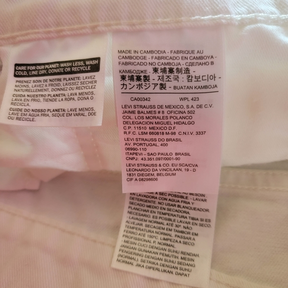 Levis White Jeans 514 W40 L30 with frayed bottom and factory tears Zipper fly - Picture 6 of 7